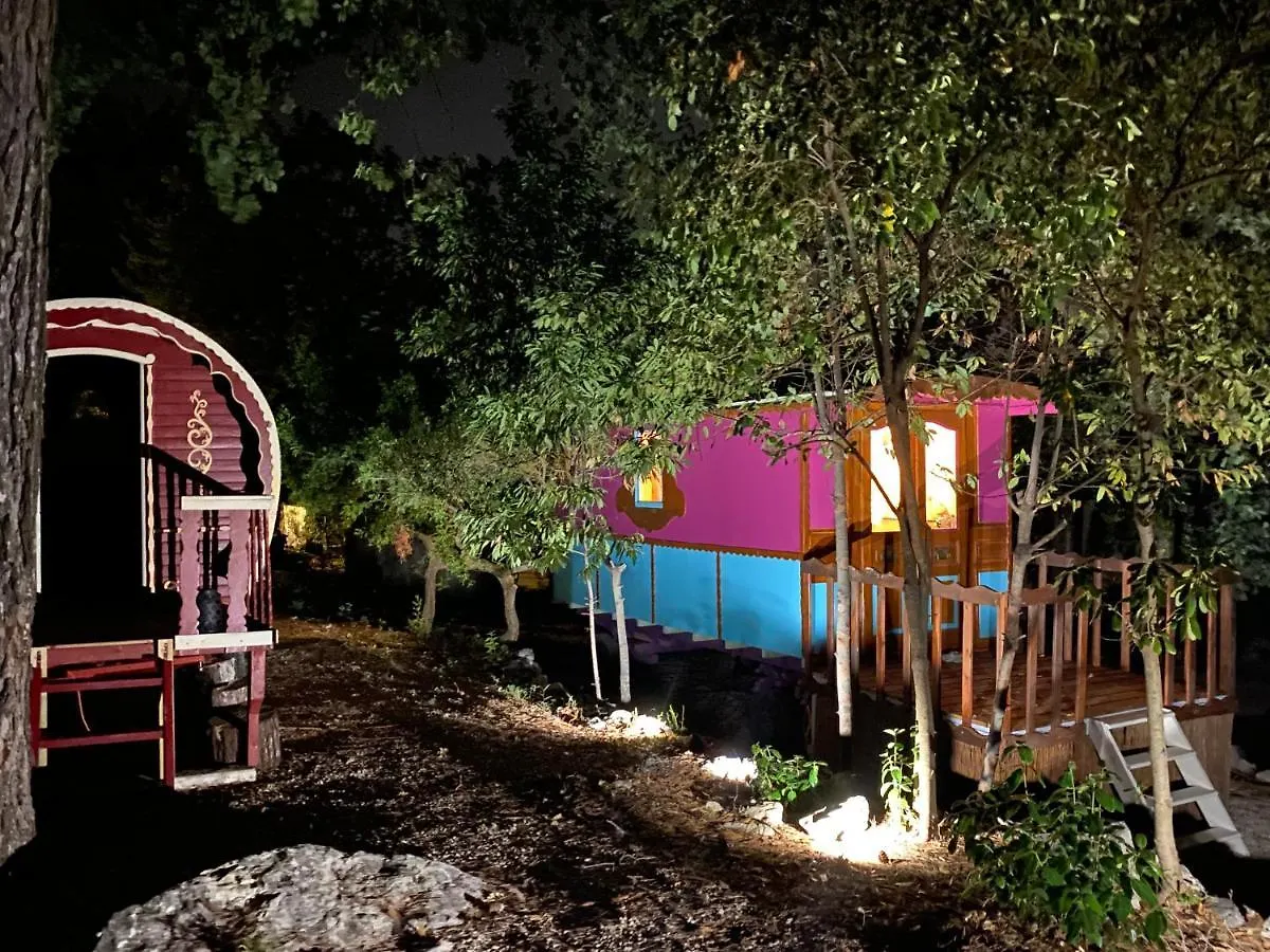 Les Roulottes De Bayama - Logement Insolite Avec Jacuzzi Mougins France